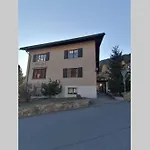 Haus Albertihof: 3-zimmer-wohnung An Top-lage In Davos-platz * Davos