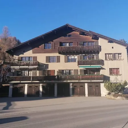 Haus Albertihof: 3-zimmer-wohnung An Top-lage In Davos-platz Lejlighed Davos