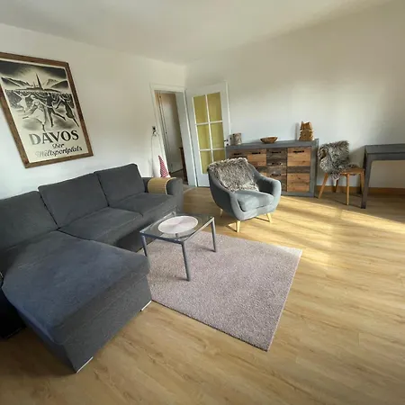Haus Albertihof: 3-zimmer-wohnung An Top-lage In Davos-platz