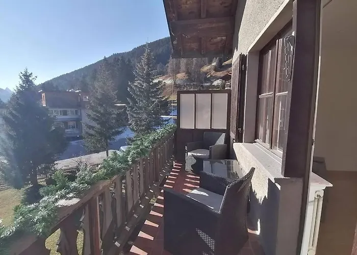 Haus Albertihof: 3-zimmer-wohnung An Top-lage In Davos-platz *