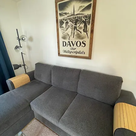 Haus Albertihof: 3-zimmer-wohnung An Top-lage In Davos-platz Appartement *