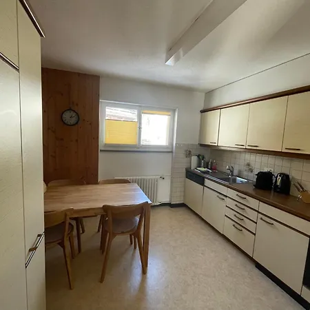 Appartement Haus Albertihof: 3-zimmer-wohnung An Top-lage In Davos-platz *