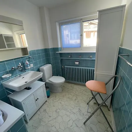 Haus Albertihof: 3-zimmer-wohnung An Top-lage In Davos-platz Апартаменты *