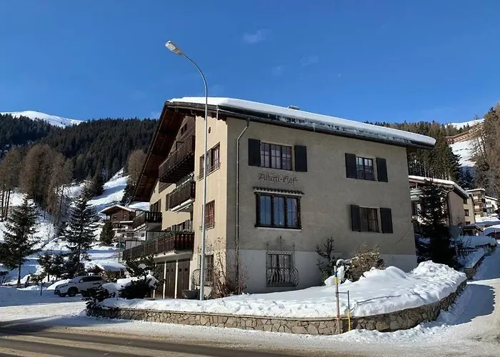 Haus Albertihof: 3-zimmer-wohnung An Top-lage In Davos-platz شقة *