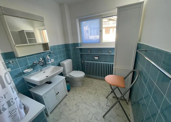 Haus Albertihof: 3-zimmer-wohnung An Top-lage In Davos-platz شقة *